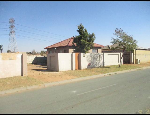 2 BEDROOM HOUSE TO LET IN GOUDRAND